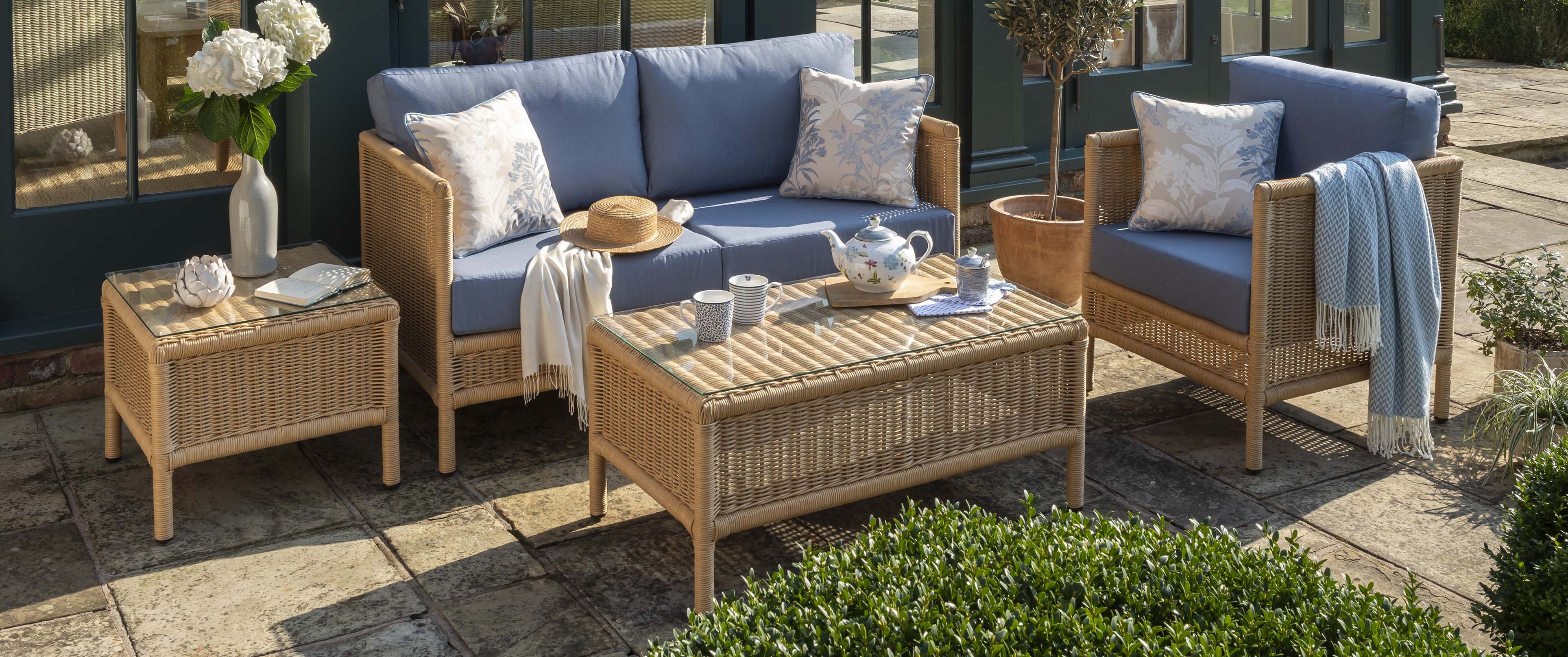 Vilamoura_Lounging Outdoor Suite by Laura Ashley